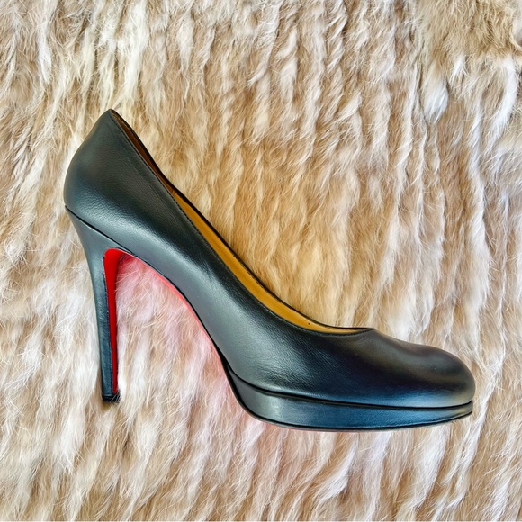 Christian Louboutin Black Leather New Simple Pumps - Picture 3 of 10